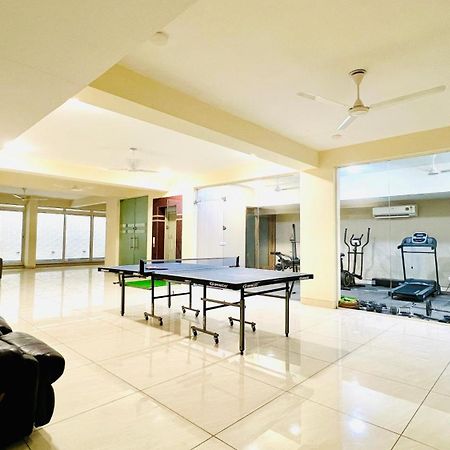 Bluo Studio4 Golf Course Road - Gym, Balcony, Lift Gurgaon Extérieur photo