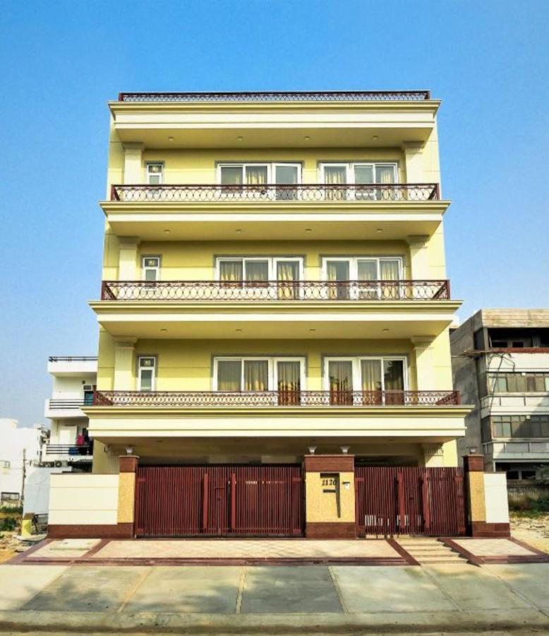 Bluo Studio4 Golf Course Road - Gym, Balcony, Lift Gurgaon Extérieur photo