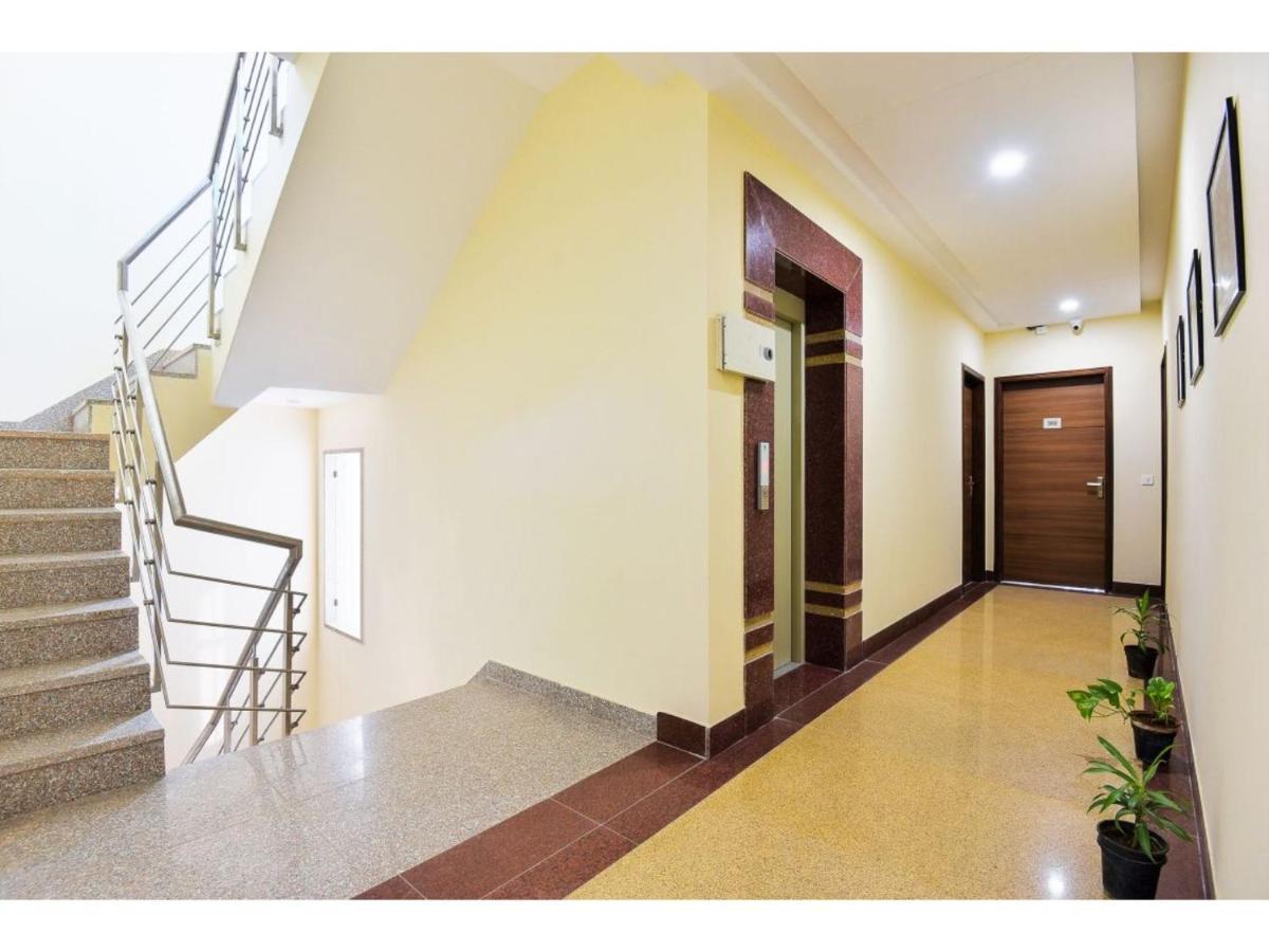 Bluo Studio4 Golf Course Road - Gym, Balcony, Lift Gurgaon Extérieur photo